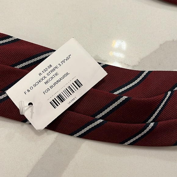 Boys Tie - Picture 2 of 3